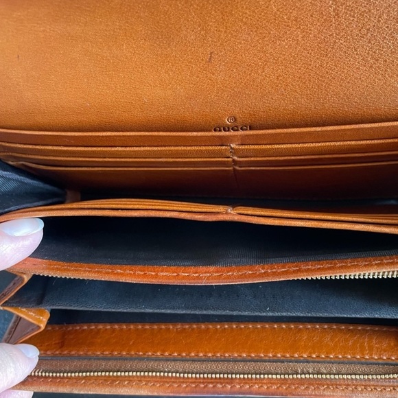 Authentic Gucci Wallet​​ - Picture 4 of 6